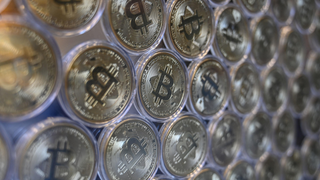 Bitcoin Burning a Hole in Your Pocket? Now You Can Spend It Using Apple Pay